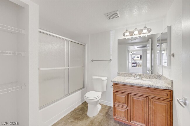 Building Photo - 5055 W Hacienda Ave