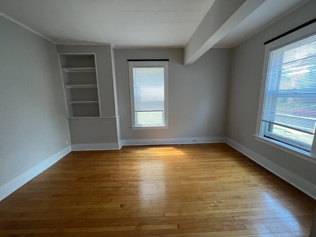 Building Photo - 1084 Wendell Ave