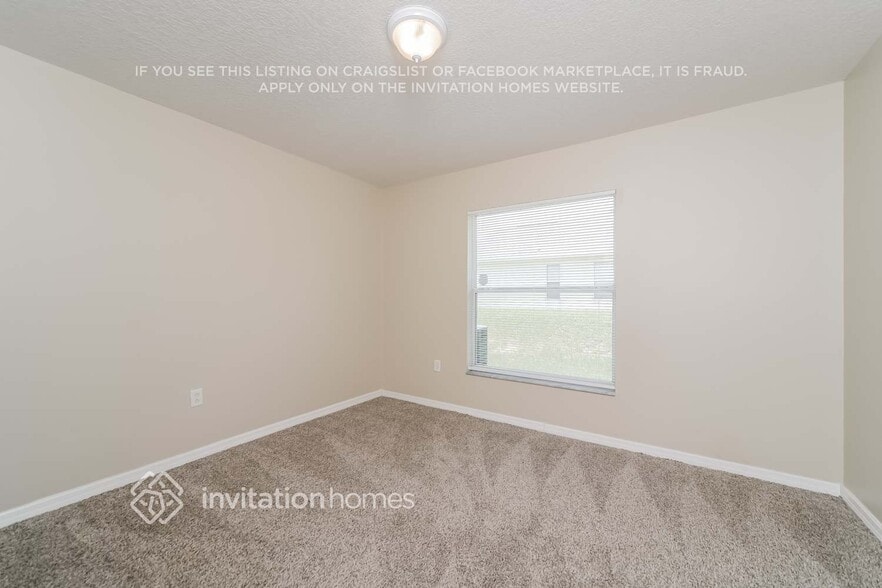 Building Photo - 13343 Biscayne Dr