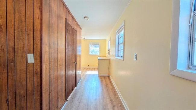 Building Photo - 3446 Monroe Cir