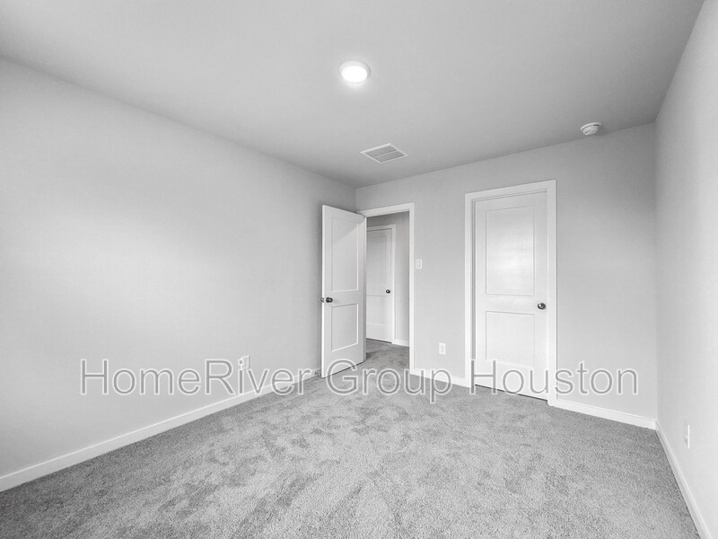 Building Photo - 21507 George Wayne Wy