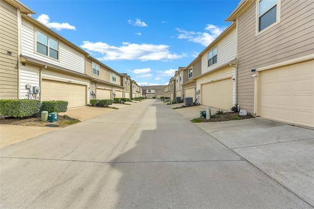 Building Photo - 6928 Carrington Ln