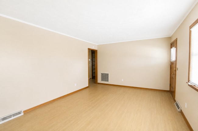 Building Photo - 3-Bedroom Home with Finished Basement, Garage & Huge Yard