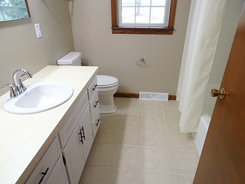 Building Photo - 2228 Junction Rd