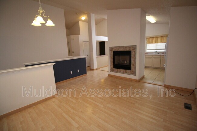 Building Photo - 6724 Lost Springs Dr