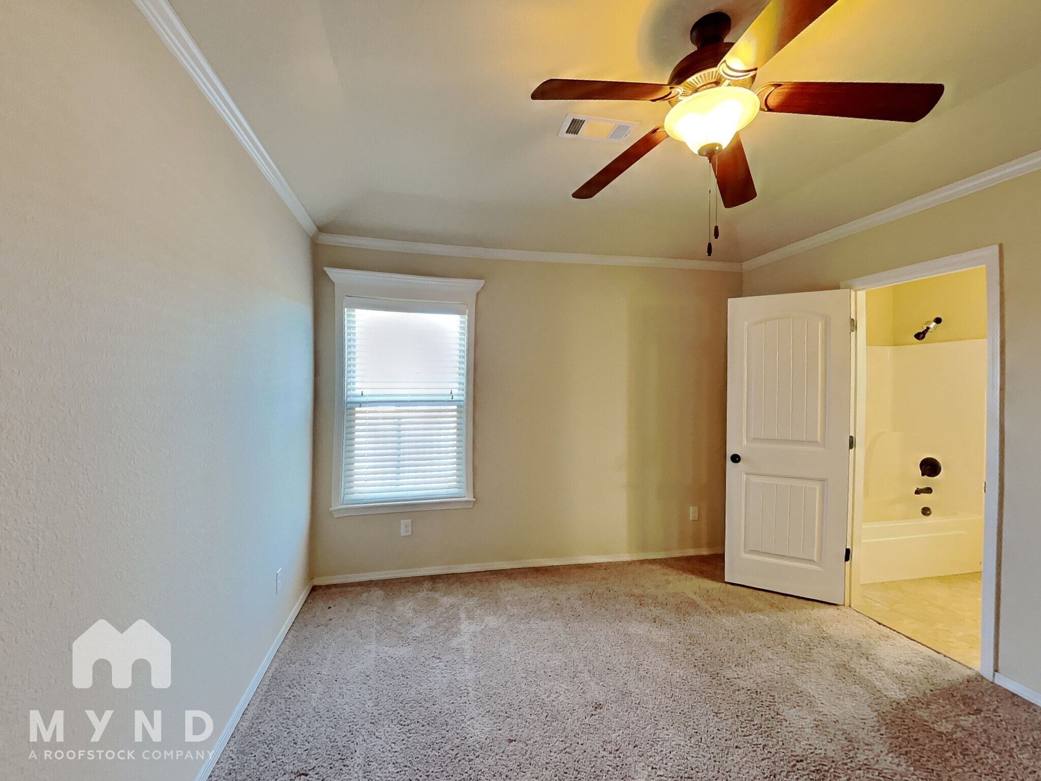 Building Photo - 12 Bristol Dr