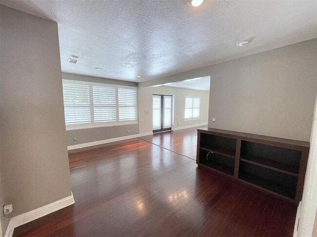 Building Photo - 3903 W Corona St