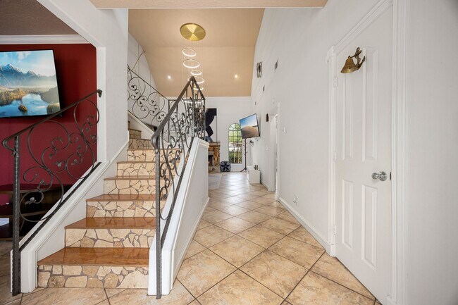 Building Photo - 21427 Tophill Dr