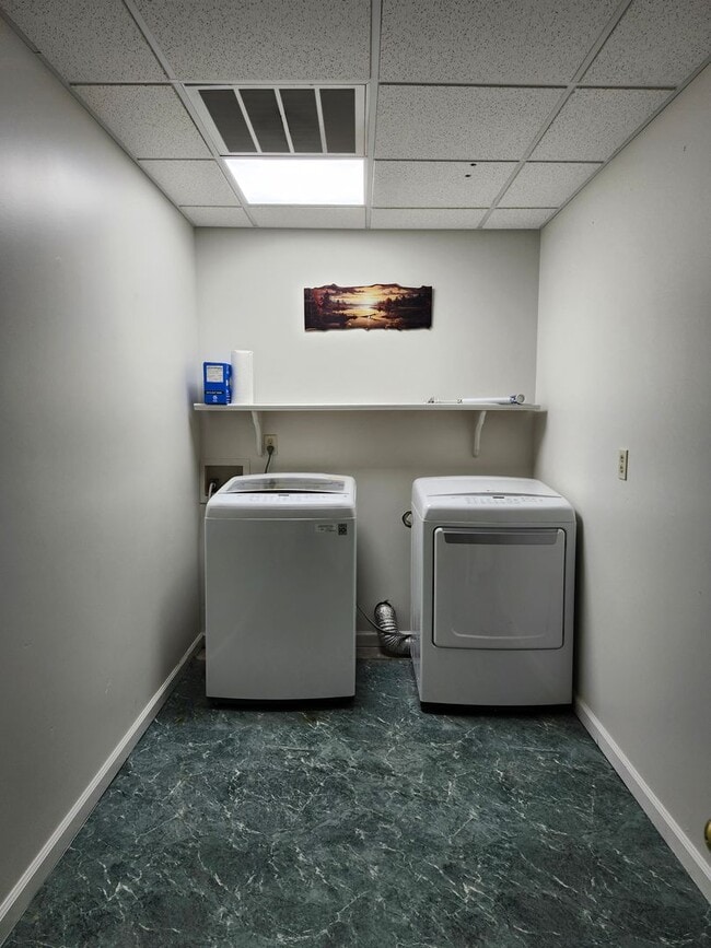 Building Photo - Spacious 3 bedroom 2 bath home in Chickamauga, GA