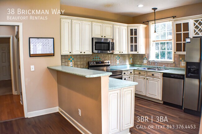 Building Photo - 38 Brickman Way