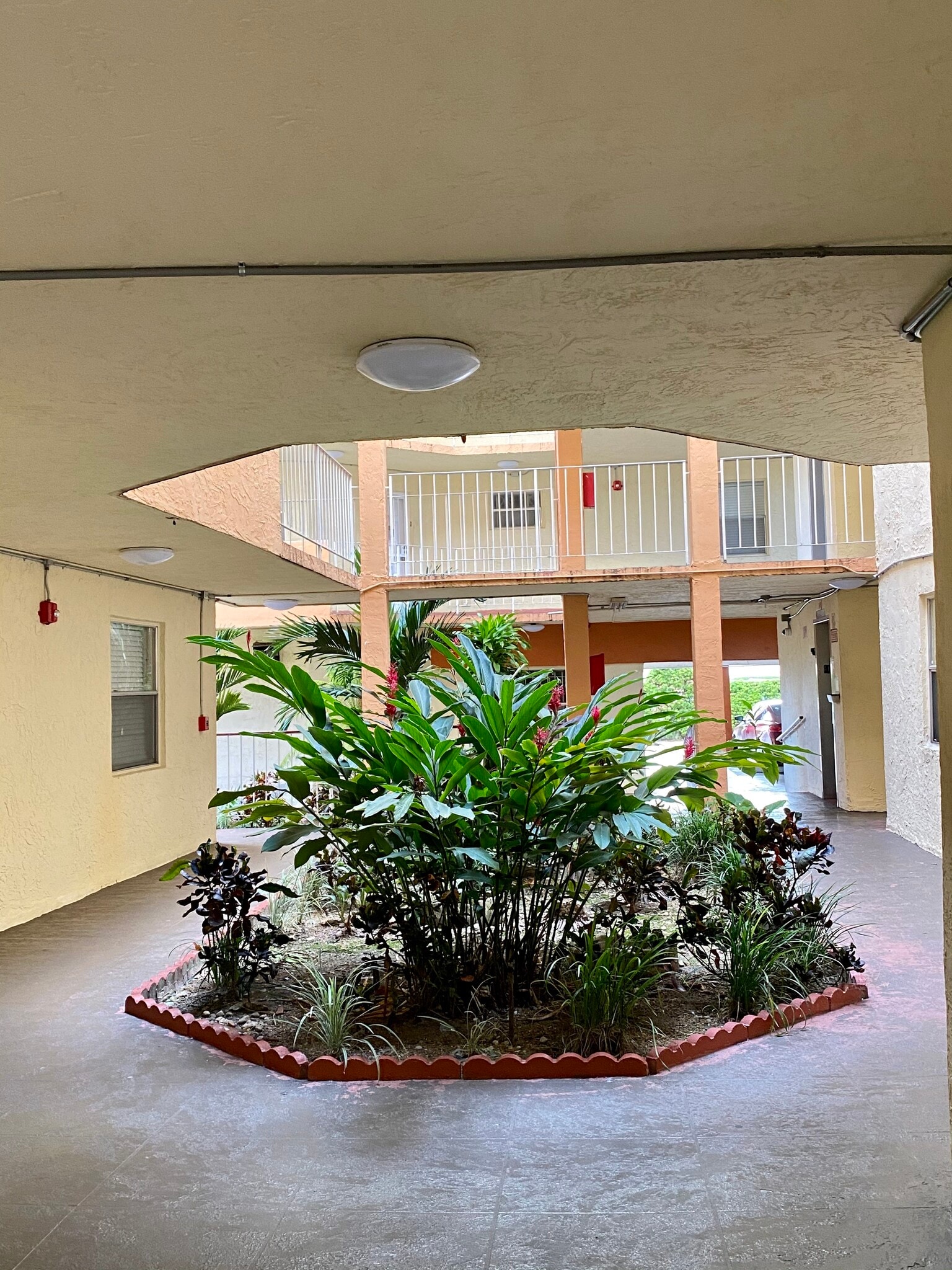 exterior - 1750 W 46th St