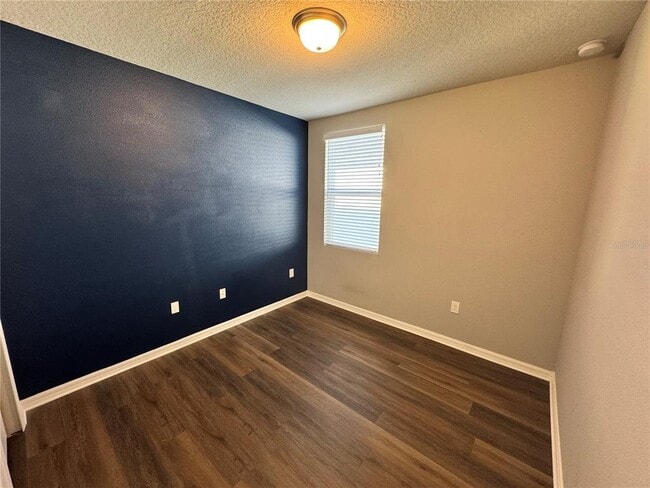 Building Photo - 512 Mckenna Dr