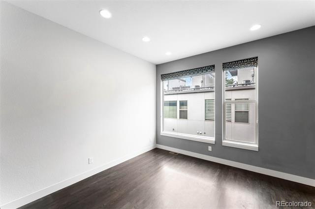 Building Photo - 1032 W 37th Ave