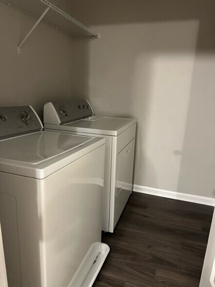 Laundry - 3671 Acorn Dr