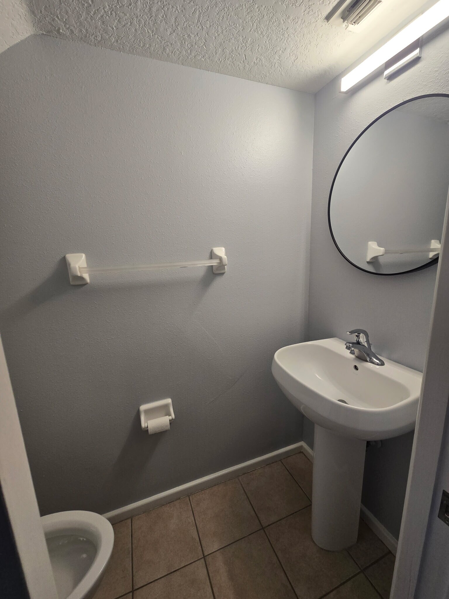 Building Photo - 824 Padua Ln