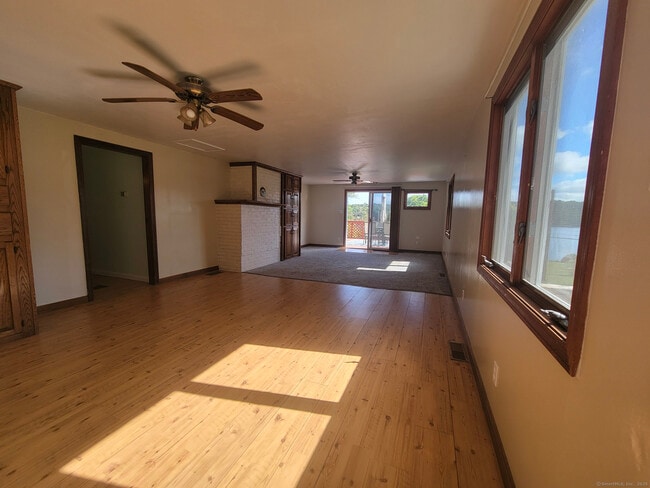 Building Photo - 114 Wildwood Rd