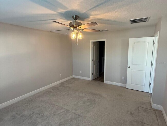 Building Photo - 7326 34th Ct E