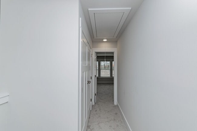 Building Photo - Monte Vista Townhomes