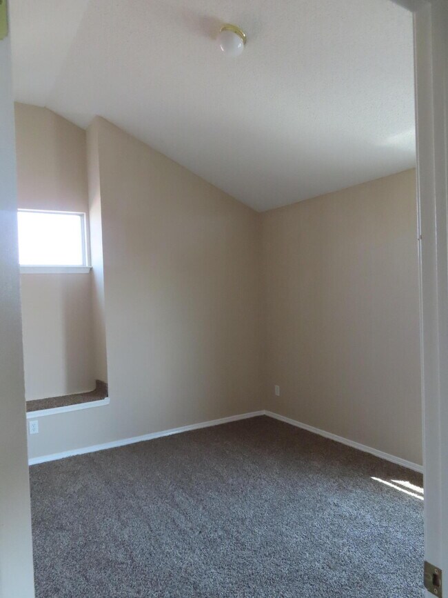 Building Photo - 14246 Gil Reyes Dr