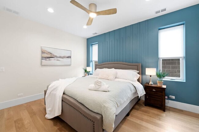 Building Photo - 2110 W Washington Blvd