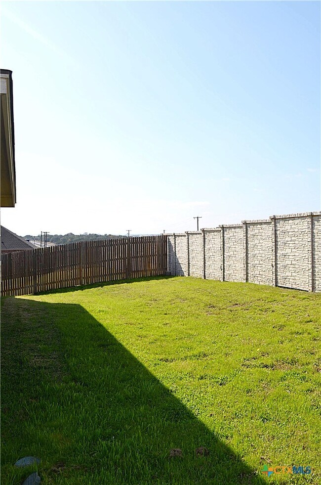 Building Photo - 2606 Cortona St