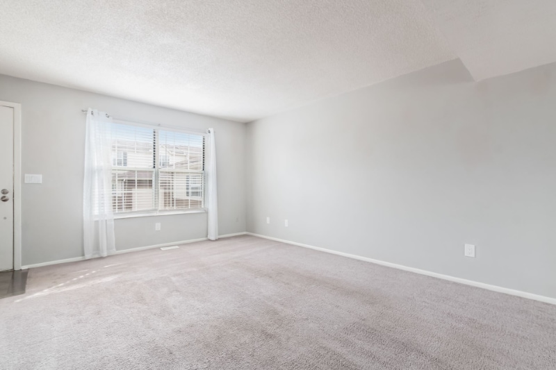 Building Photo - 5041 Stoneybrook Blvd