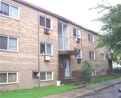 Building Photo - 7919 Lake Ave