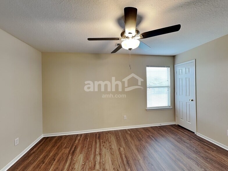 Building Photo - 2902 Auburn Falls Ln