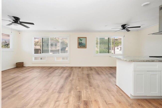 Building Photo - 194 Lower Waiehu Beach Rd