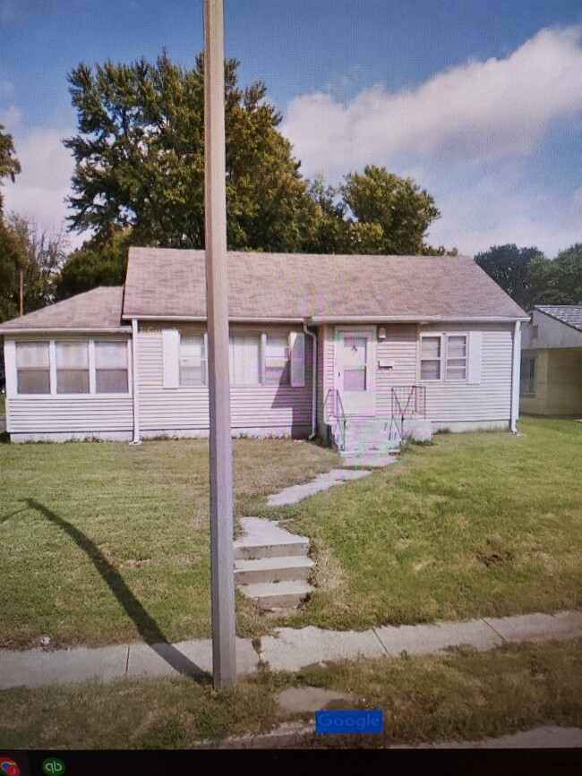 Primary Photo - 7825 W Main St