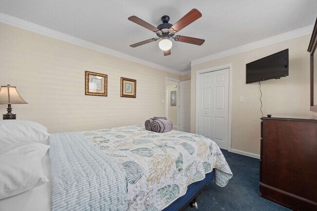 Building Photo - 113A S Yaupon Dr