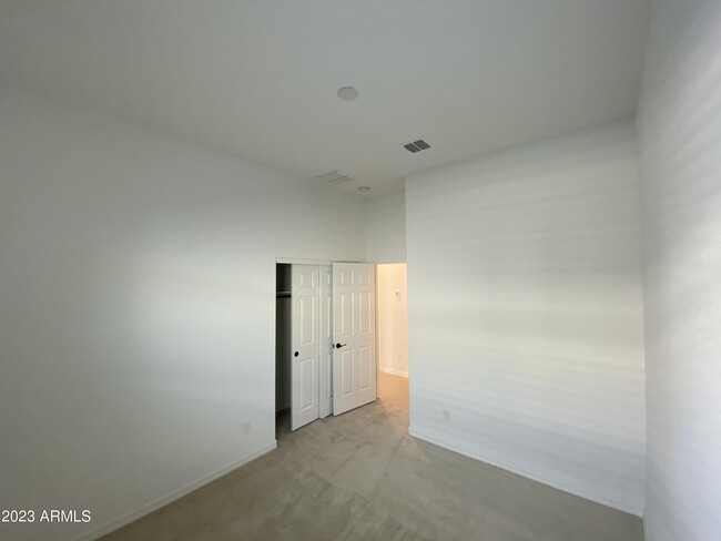 Building Photo - 442 W Golden Aspen Dr