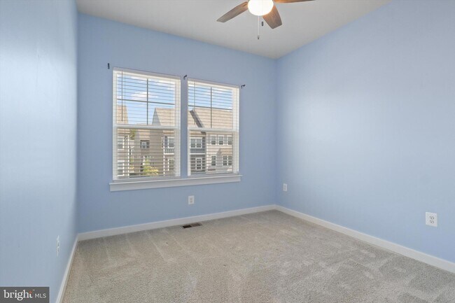 Building Photo - 1780 Cherry Birch St