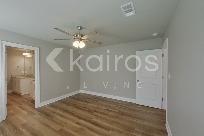 Building Photo - 13736 Willowmore Dr