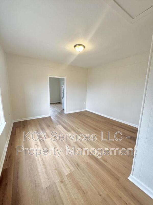 Building Photo - 129 Brooklyn Ave