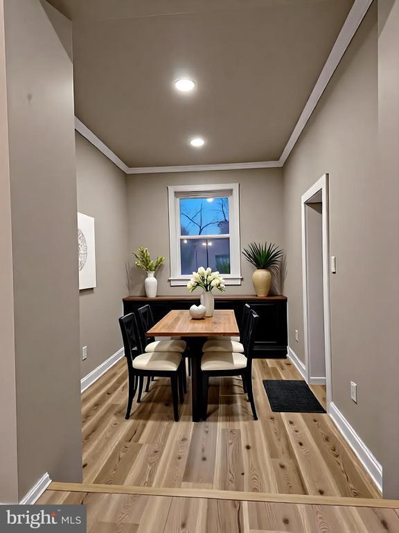 Building Photo - 2563 Emerald St