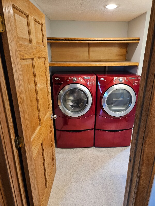 Building Photo - 116 Morse St N