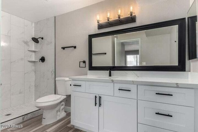 Building Photo - 742 W Duke Dr