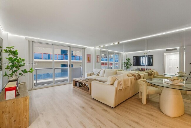 Building Photo - 9195 Collins Ave