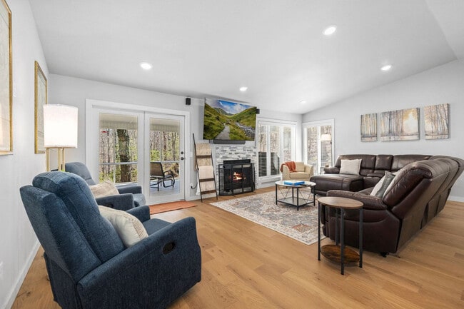 Building Photo - 6 Erith Ln