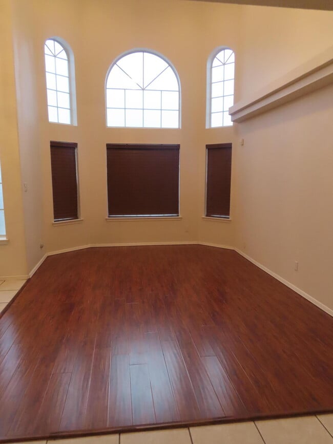 Building Photo - 12944 Tierra Pueblo Dr