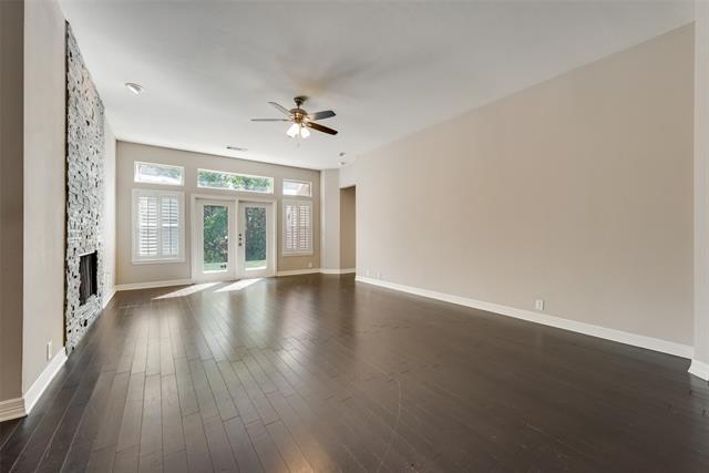 Building Photo - 217 Stanford Ct