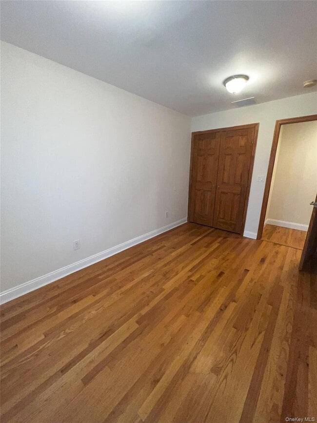 Building Photo - 520 N Terrace Ave