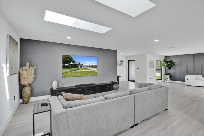 Building Photo - 9371 SW 185th Terrace