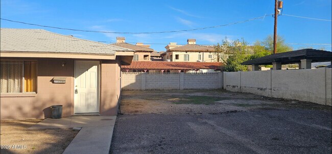 Building Photo - 2138 E Turney Ave