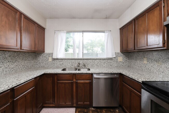 Building Photo - 4623 Whispering Rock Ln