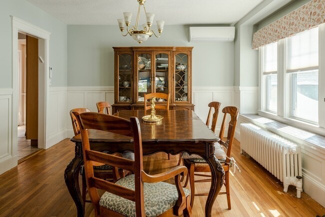 Building Photo - 22 Embassy Rd