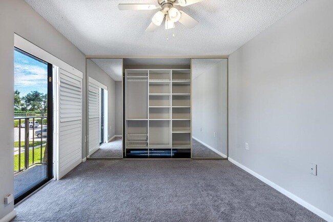 Building Photo - 117 1st Way