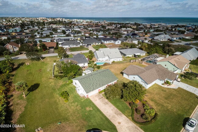 Building Photo - 145 Riverwalk Ct