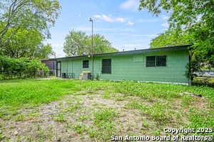 Building Photo - 5030 Vlg Crst Dr